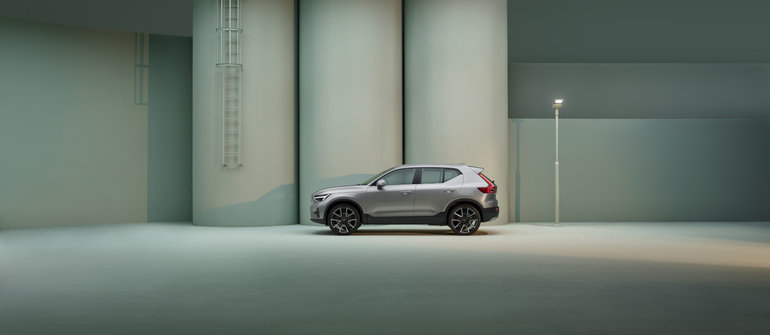 What Makes the 2024 Volvo XC40 Stand Out from the Mercedes-Benz GLA