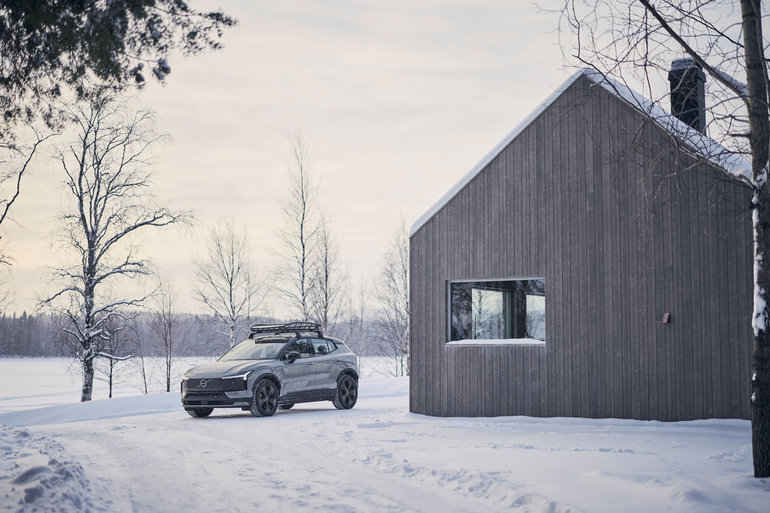 2025 Volvo EX30 Cross Country: Electric Power Meets Off-Road Capabilities