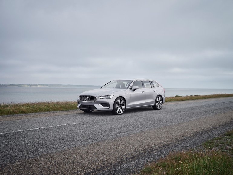 Active vs Passive Safety: Understanding Volvo's Complete Protection System
