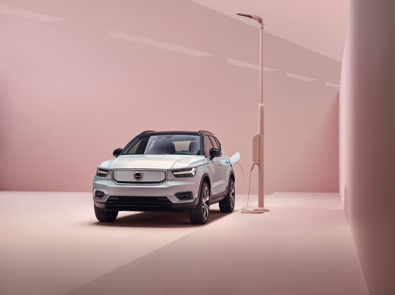 Volvo cars will be 100% hybrid or electric in 2023