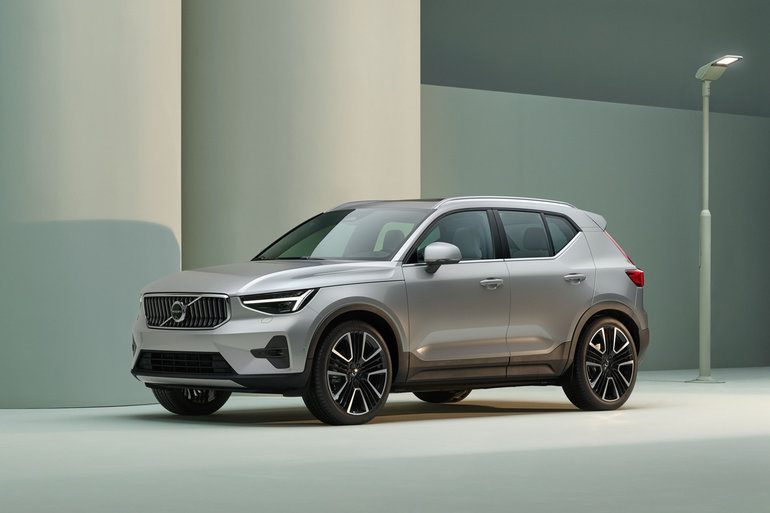 The 2023 Volvo XC40 - Now Available with Google Built-In