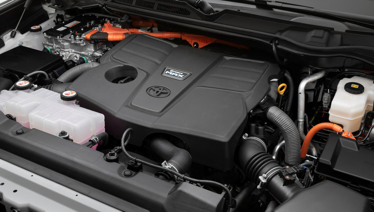 The Engines of the Toyota Tundra in Detail
