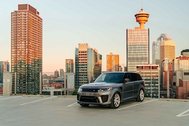 Why Buy your 2023 Range Rover from Land Rover Royal Oak in Calgary, Alberta