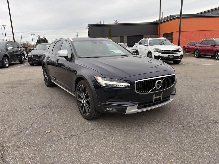 2017 Volvo V90 Cross Country
