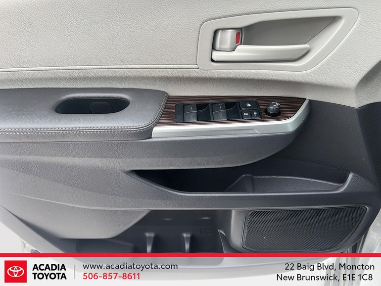 2021 Toyota Sienna Hybrid