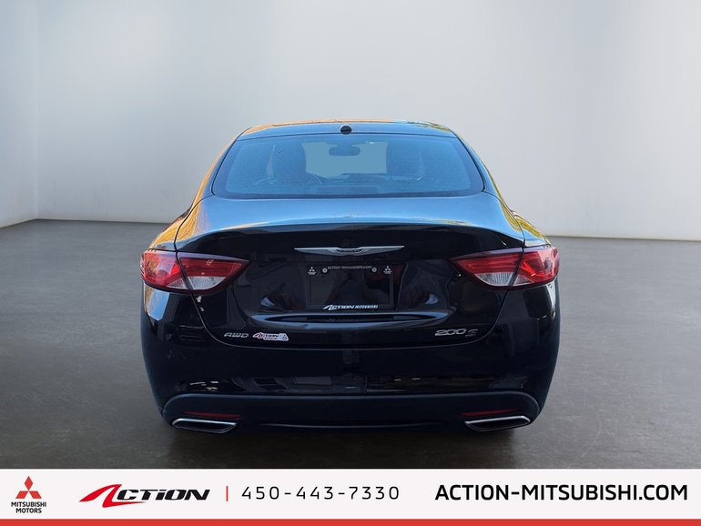 2015 Chrysler 200