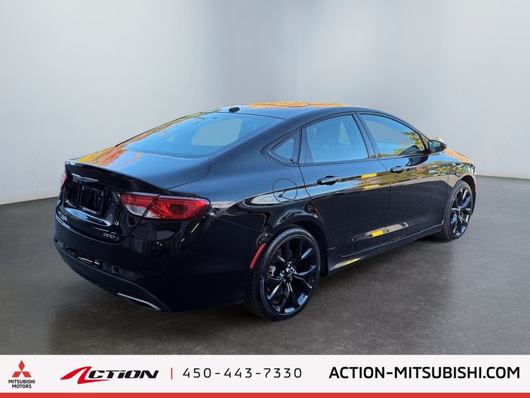 2015 Chrysler 200