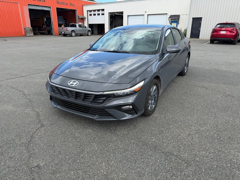 2025 Hyundai Elantra Preferred