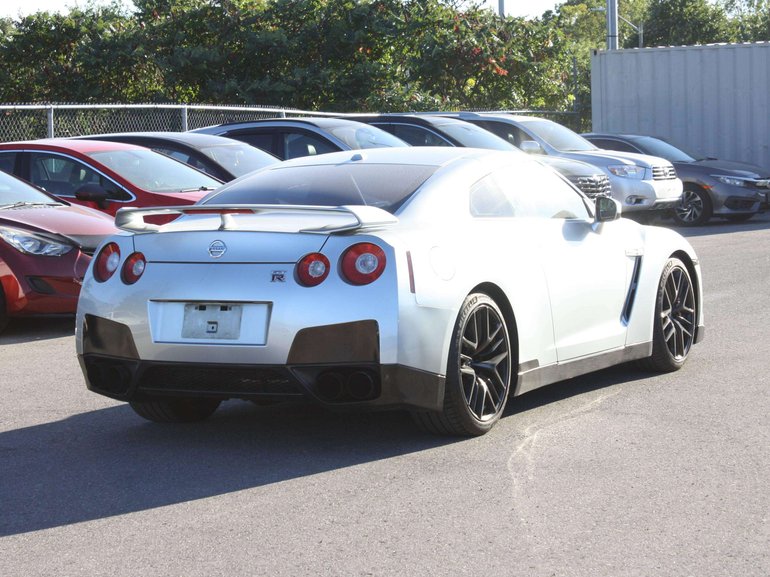 2010 Nissan GT-R