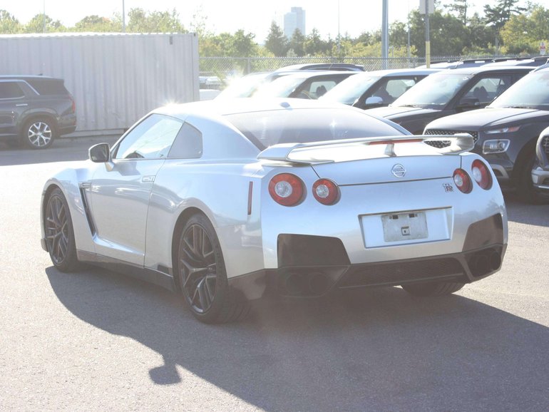 2010 Nissan GT-R