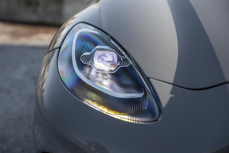 2023 Aston Martin DBX707