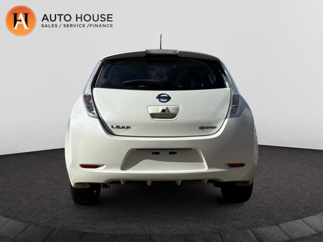 2016 Nissan LEAF