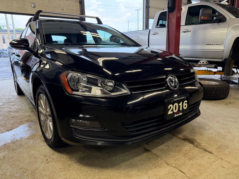 2016 Volkswagen Golf TSI
