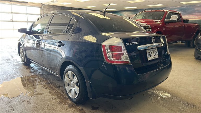 2010 Nissan SENTRA/S/SR/SL