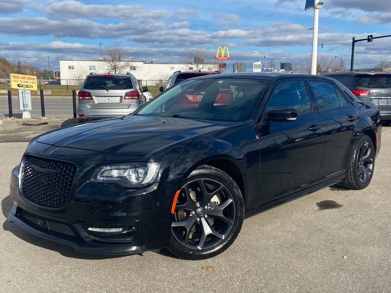 2023 Chrysler 300