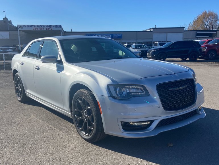 2023 Chrysler 300