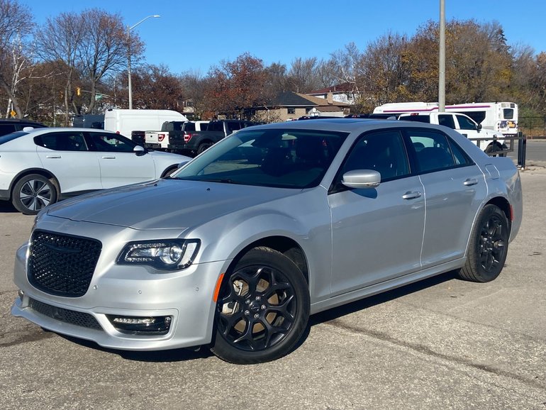 2023 Chrysler 300