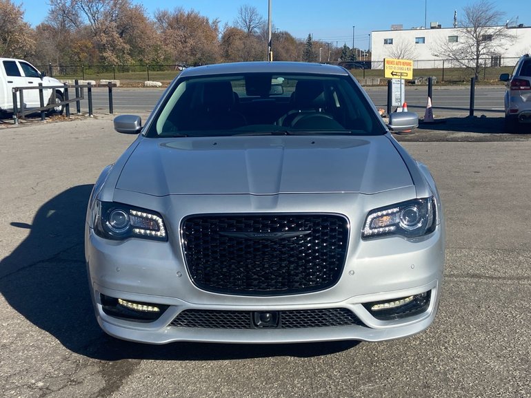 2023 Chrysler 300