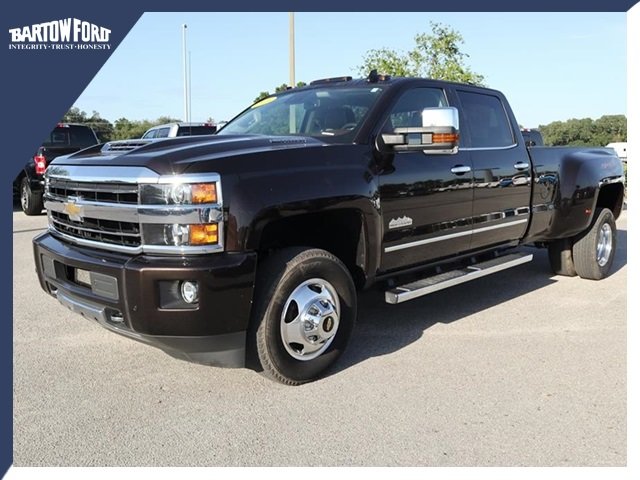 Pre Owned 2018 Chevrolet Silverado 3500hd High Country In Bartow Ya5112a Bartow Ford For the 2018 chevy silverado high country and gmc sierra denali, the specs are basically the same. 2018 chevrolet silverado 3500hd high country
