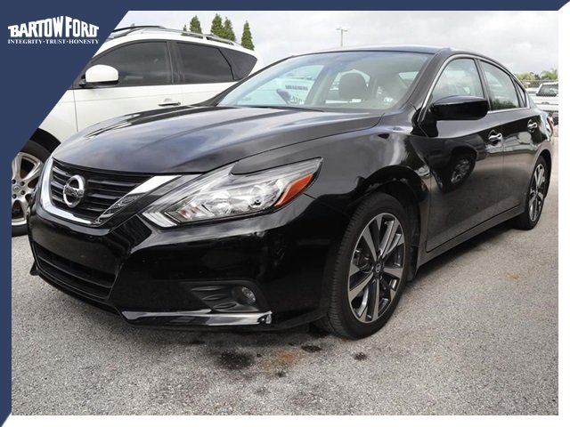 Pre Owned 2017 Nissan Altima 2 5 Sr In Bartow W6015a Bartow Ford View similar cars and explore different trim configurations. 2017 nissan altima 2 5 sr