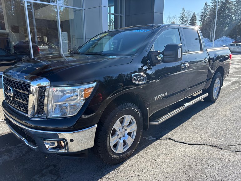 2017 Nissan Titan Crew Cab SV 4X4