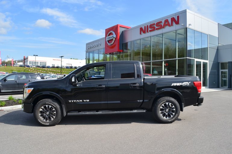 2018 nissan titan pro 4x running boards