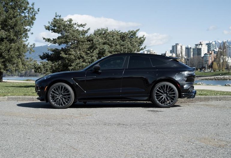 2023 Aston Martin DBX