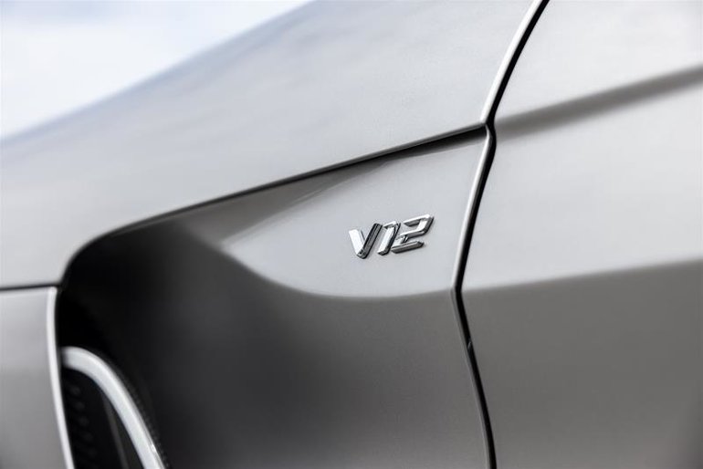 2023 Aston Martin V12 Vantage
