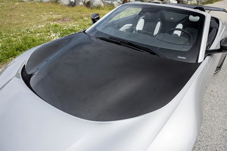 2023 Aston Martin V12 Vantage