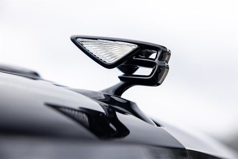 2025 Bentley FLYING SPUR HYBRID