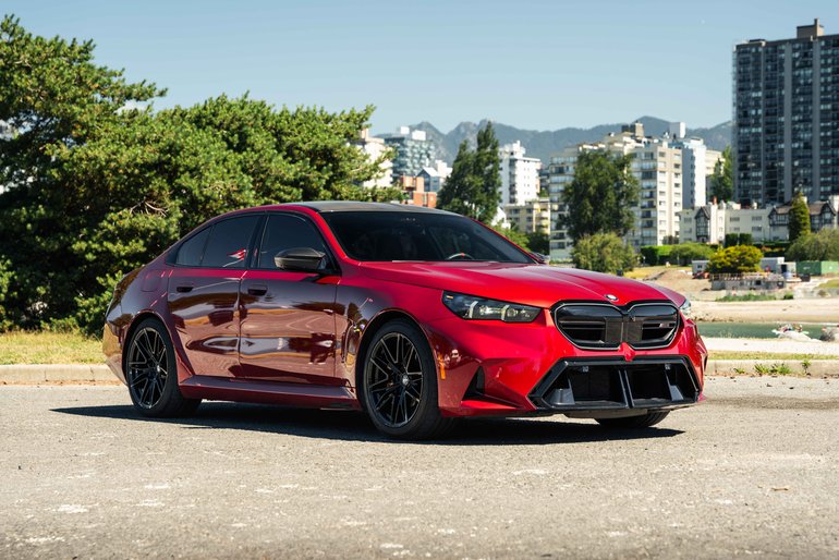 2025 BMW M5
