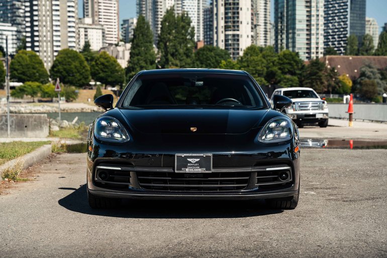2020 Porsche Panamera