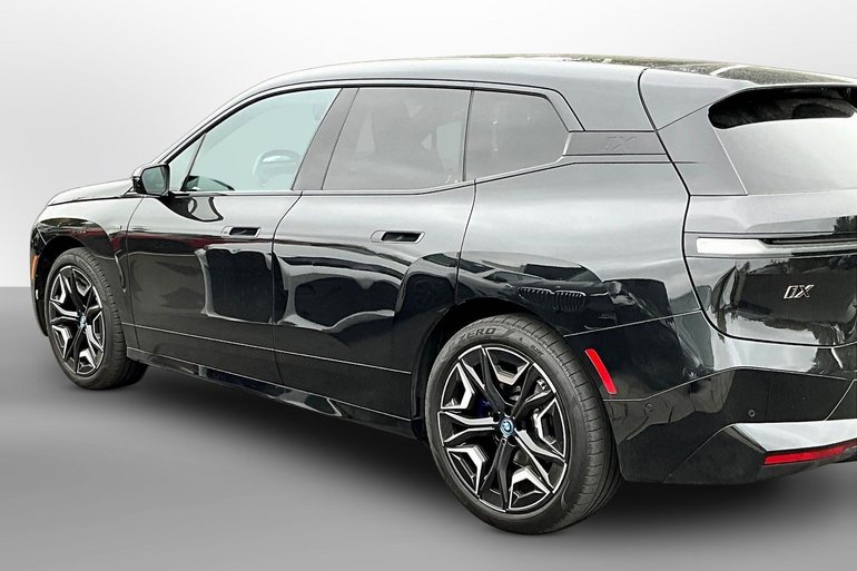 2023 BMW iX
