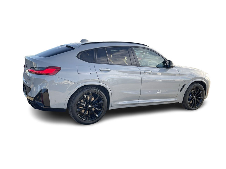 2023 BMW X4