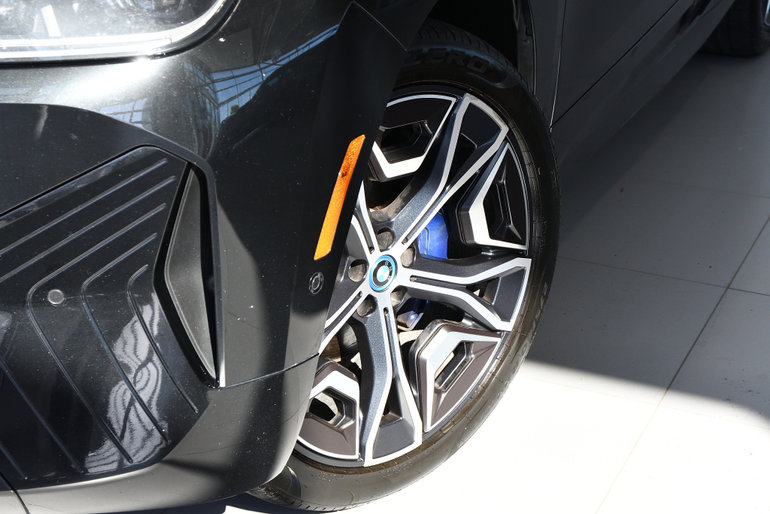 2023 BMW iX