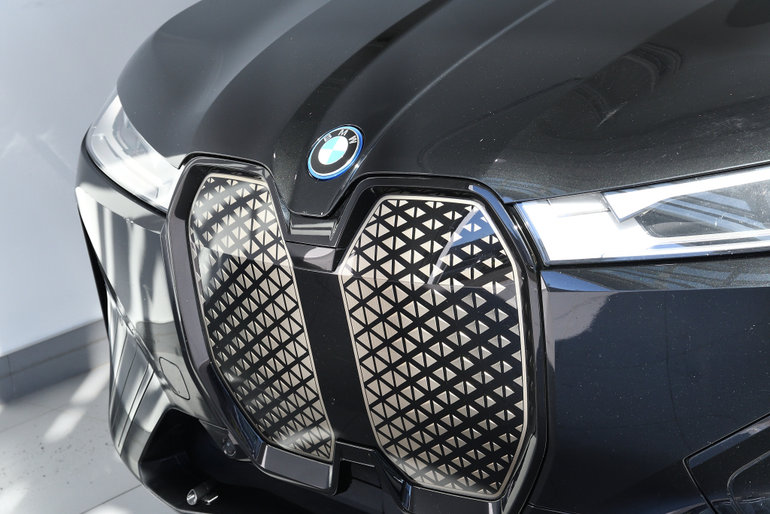 2023 BMW iX