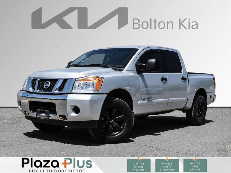 2015 Nissan Titan SV