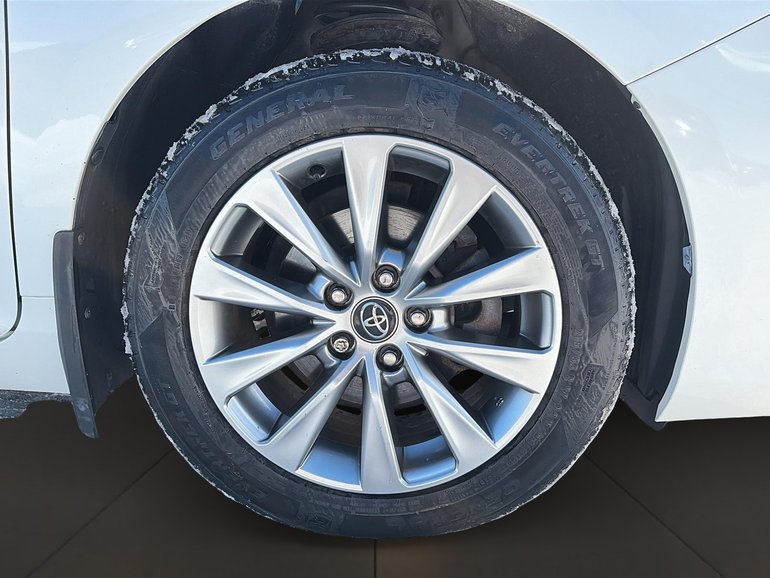 2017 Toyota Camry Hybrid