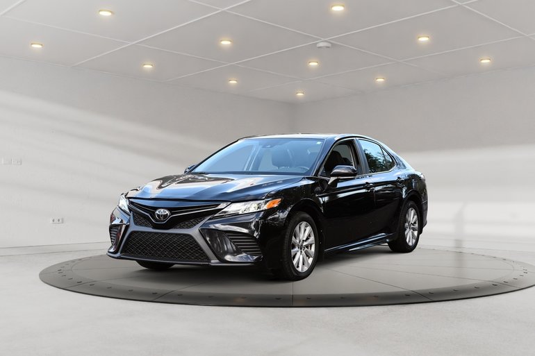 Toyota Camry SE + SIEGES CHAUFFANT + CAMERA DE RECUL 2020
