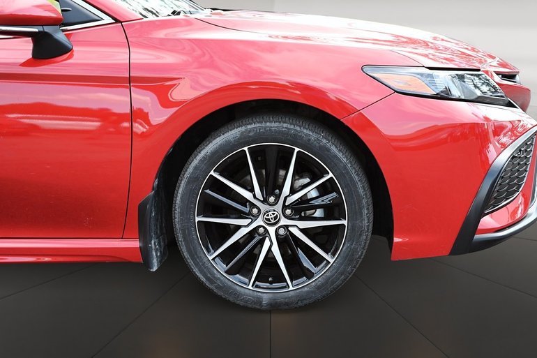 2023 Toyota Camry Hybrid