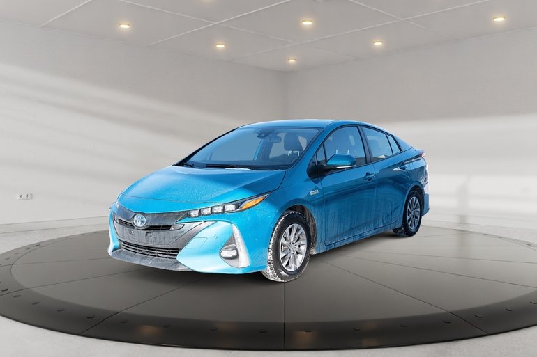 2022 Toyota PRIUS PRIME