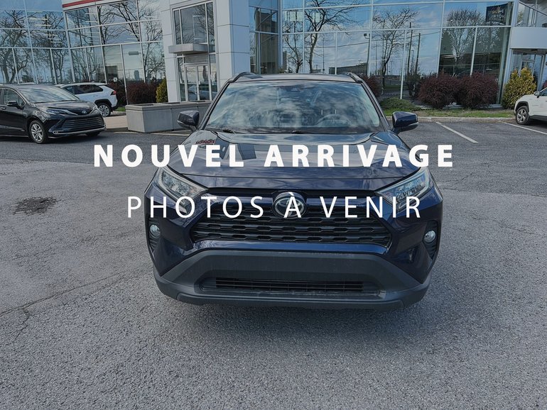 2021 Toyota RAV4 2021 XLE + AWD + TOIT OUVRANT + APPLE CARPLAY