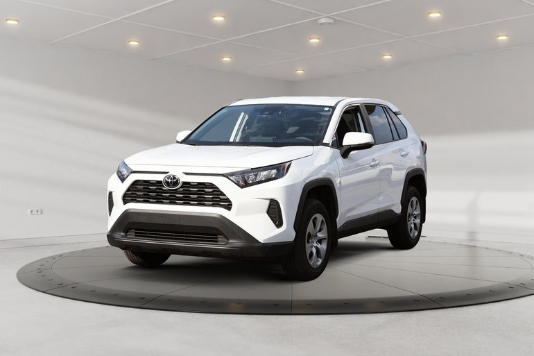 Toyota RAV4 LE 2022