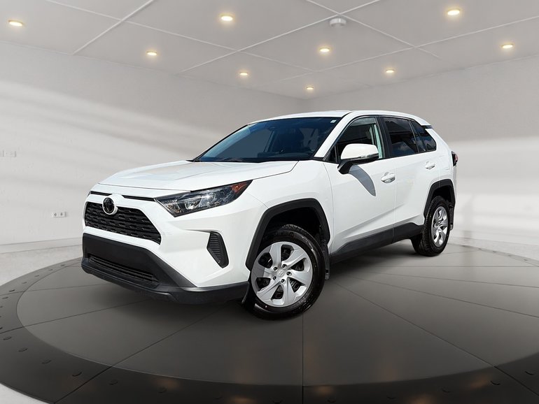 2025 Toyota RAV4 LE AWD + CARPLAY + CAMERA + SIÈGES CHAUFFANTS