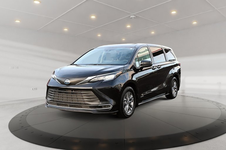 2021 Toyota Sienna Hybrid XLE  7-PASS