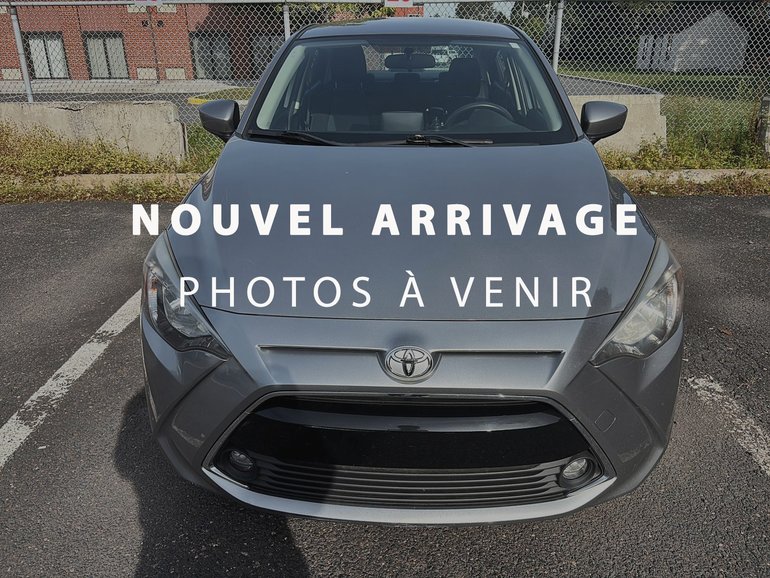 Toyota Yaris Sedan 1.5L PREMIUM + CAMERA + BLUETOOTH 2016