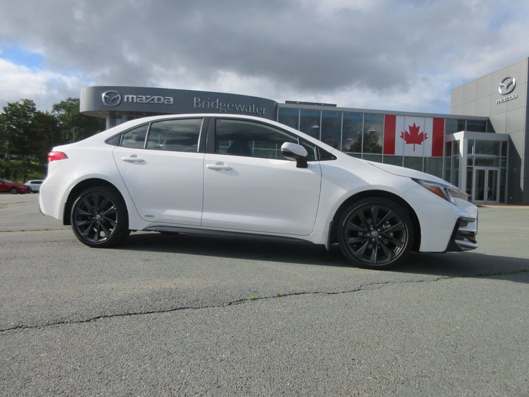 2024 Toyota Corolla SE HYBRID AWD