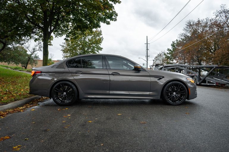 2023 BMW M5