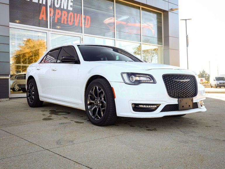 2017 Chrysler 300