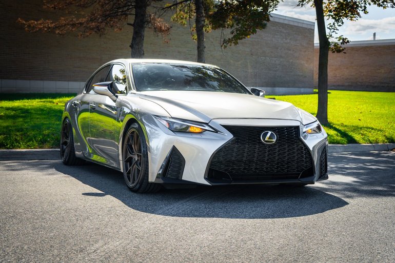 2022 Lexus IS
